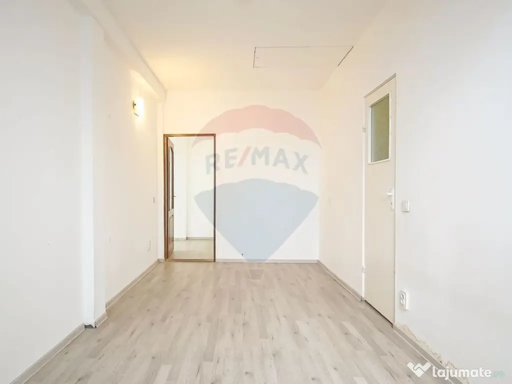 CENTRAL - Vila DE INCHIRIAT - pretabila diverse businessuri 