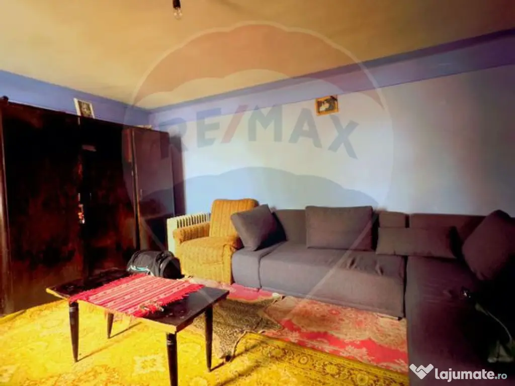 Casă / Vilă cu 3 camere de vânzare 