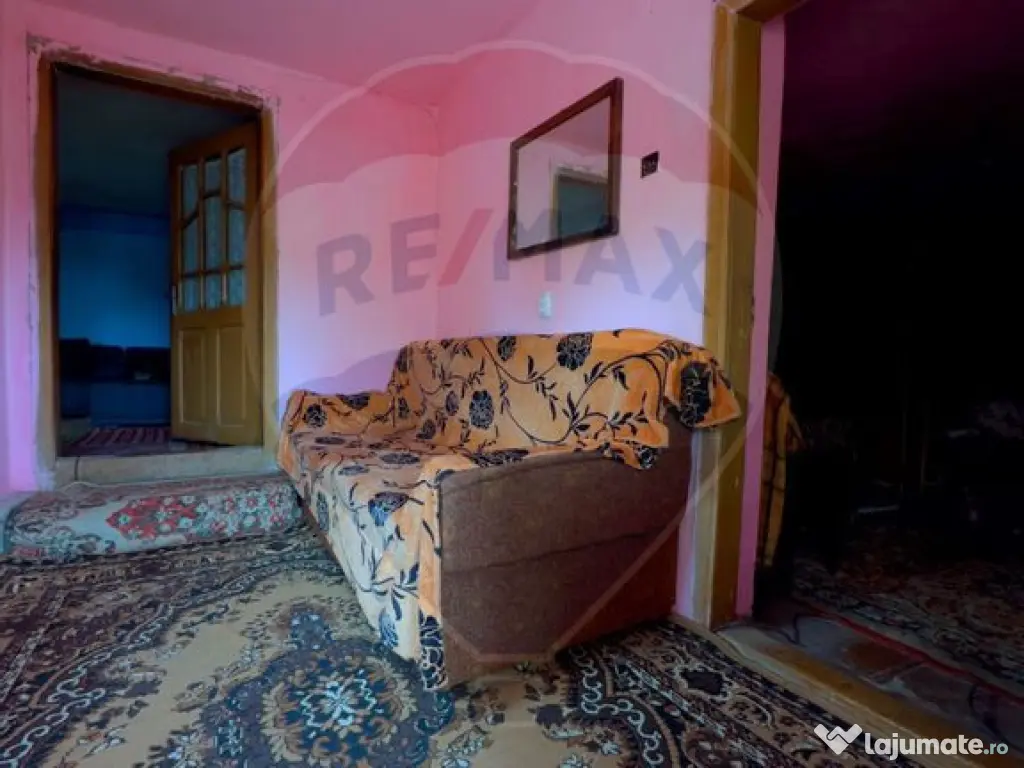 Casă / Vilă cu 3 camere de vânzare 