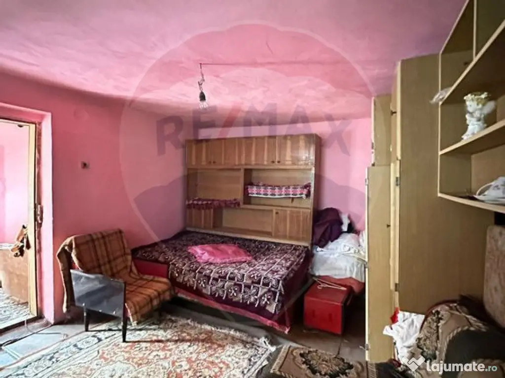 Casă / Vilă cu 3 camere de vânzare 