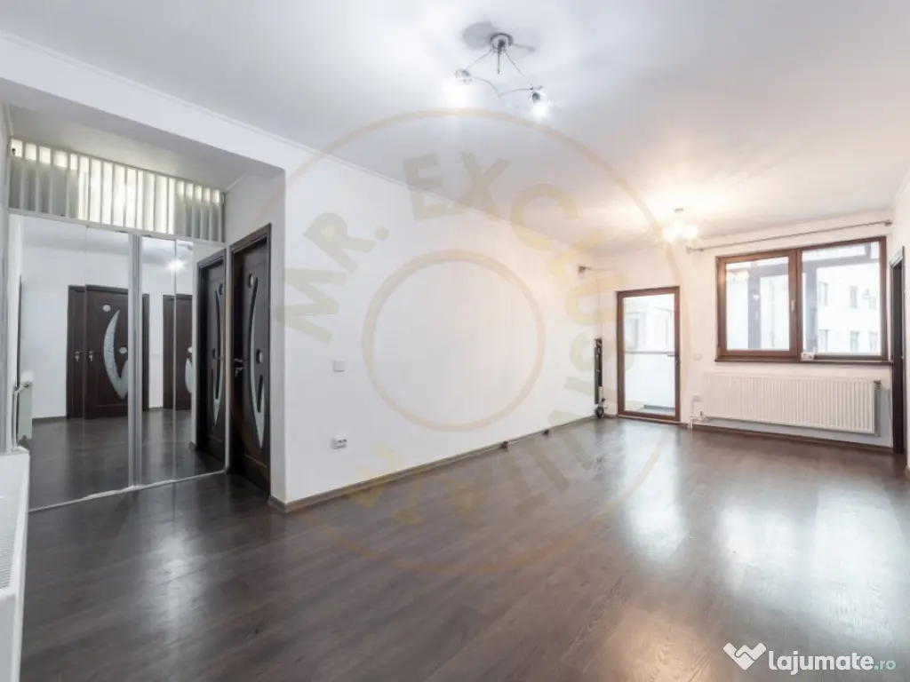 Apartament cu 4 camere, garaj și panouri fotovoltaice – B 