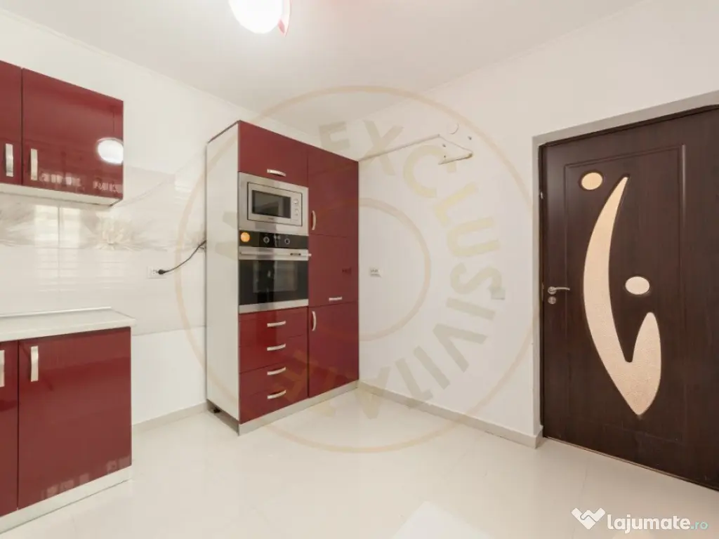 Apartament cu 4 camere, garaj și panouri fotovoltaice – B 