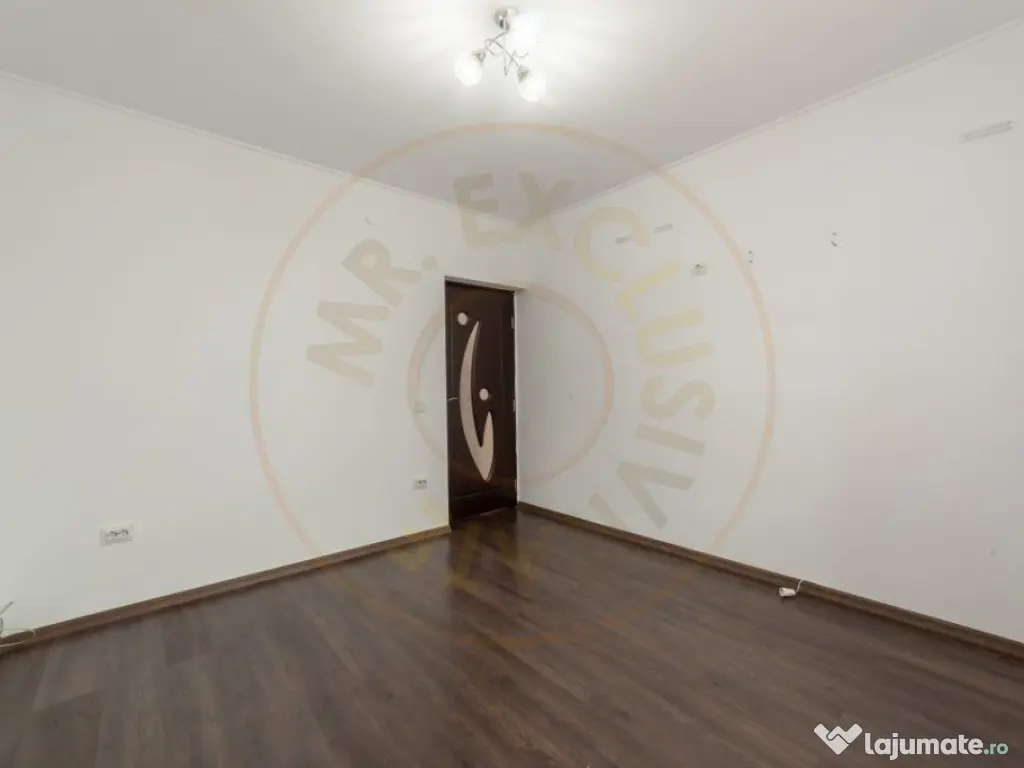 Apartament cu 4 camere, garaj și panouri fotovoltaice – B 