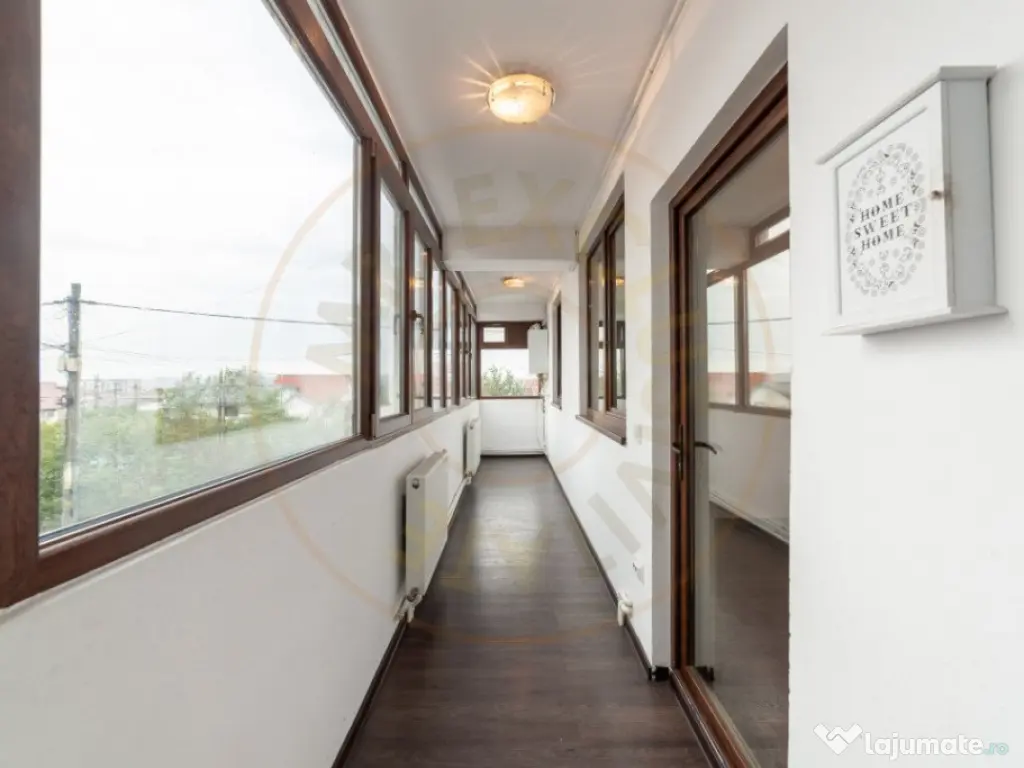 Apartament cu 4 camere, garaj și panouri fotovoltaice – B 