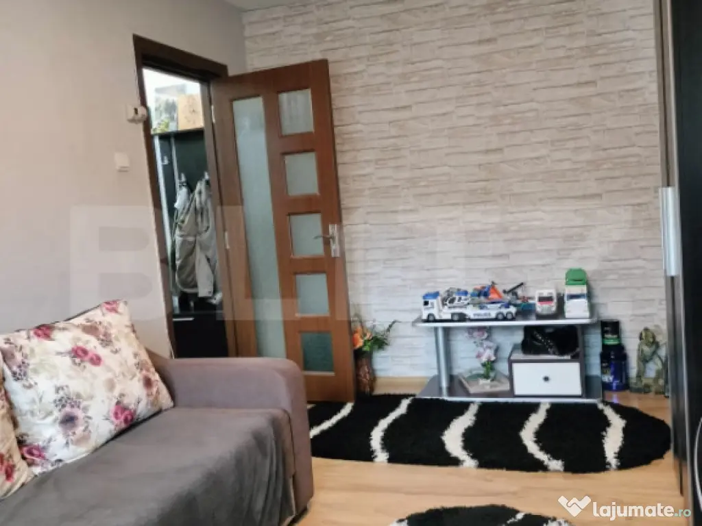 Apartament 2 camere plus 2 garaje în Deva – zona linisti