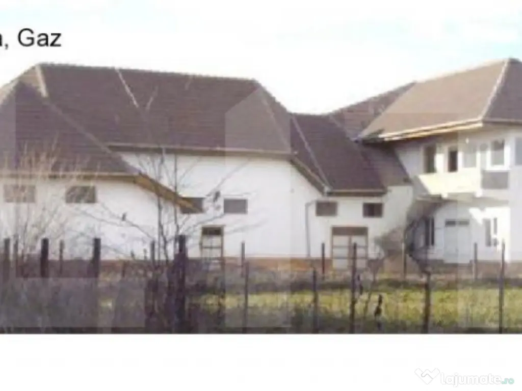 Casă cu Depozit și Spații Comerciale, Utvin