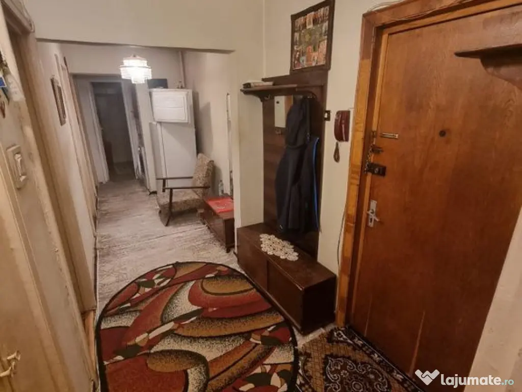 Tomis nord Rovere-apartament 3 camere decomandat stradal