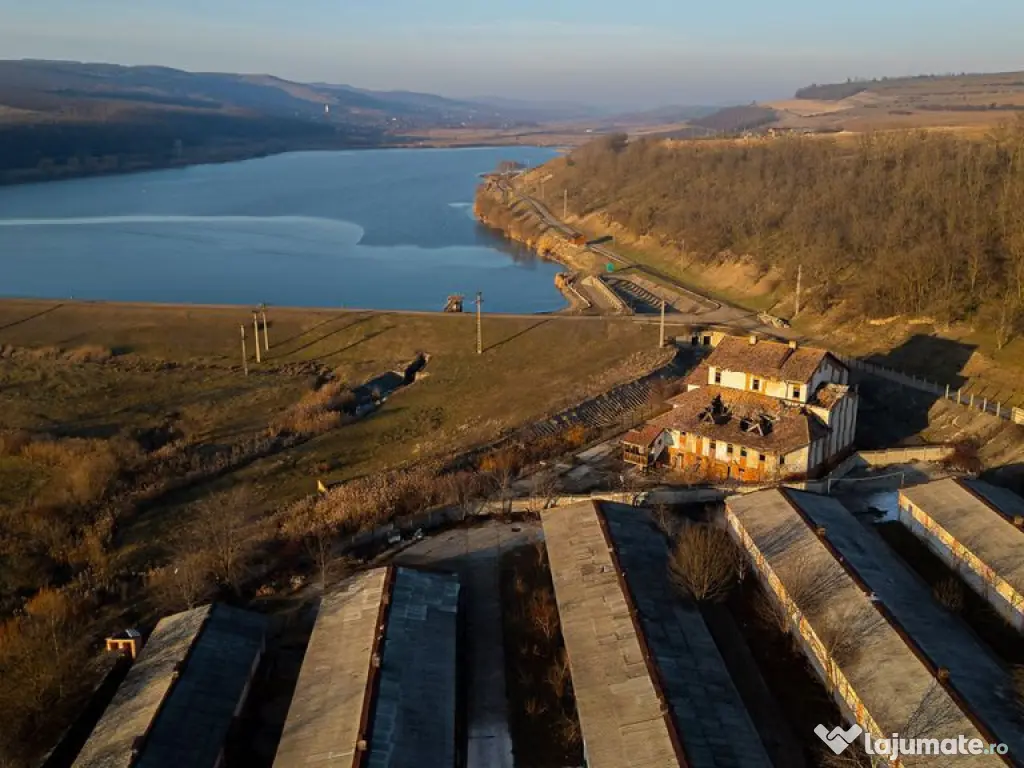 Fosta Ferma a Partidului de la Horgesti - de vanzare 