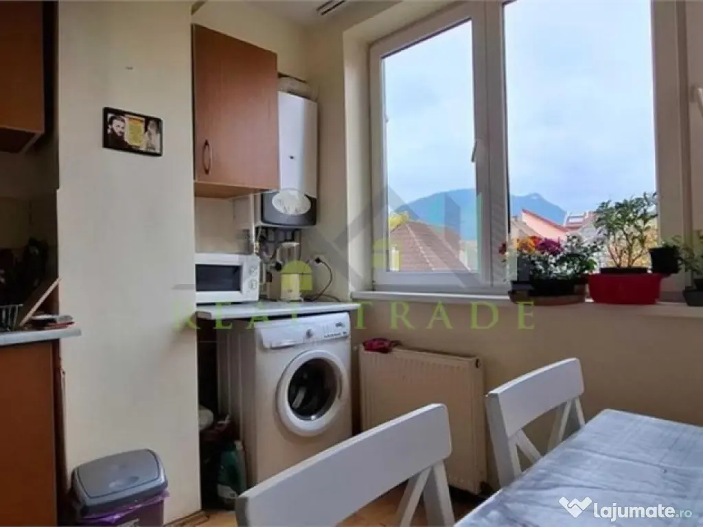 Apartament 3 camere bloc vila zona Garii- Piata Dacia