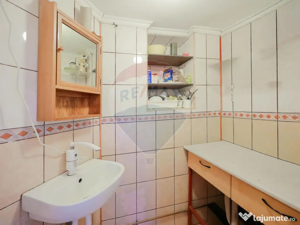 Spațiu comercial de vânzare situat ultracentral, str. G... 