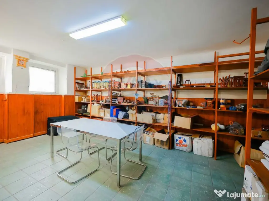 Spațiu comercial de vânzare situat ultracentral, str. G... 