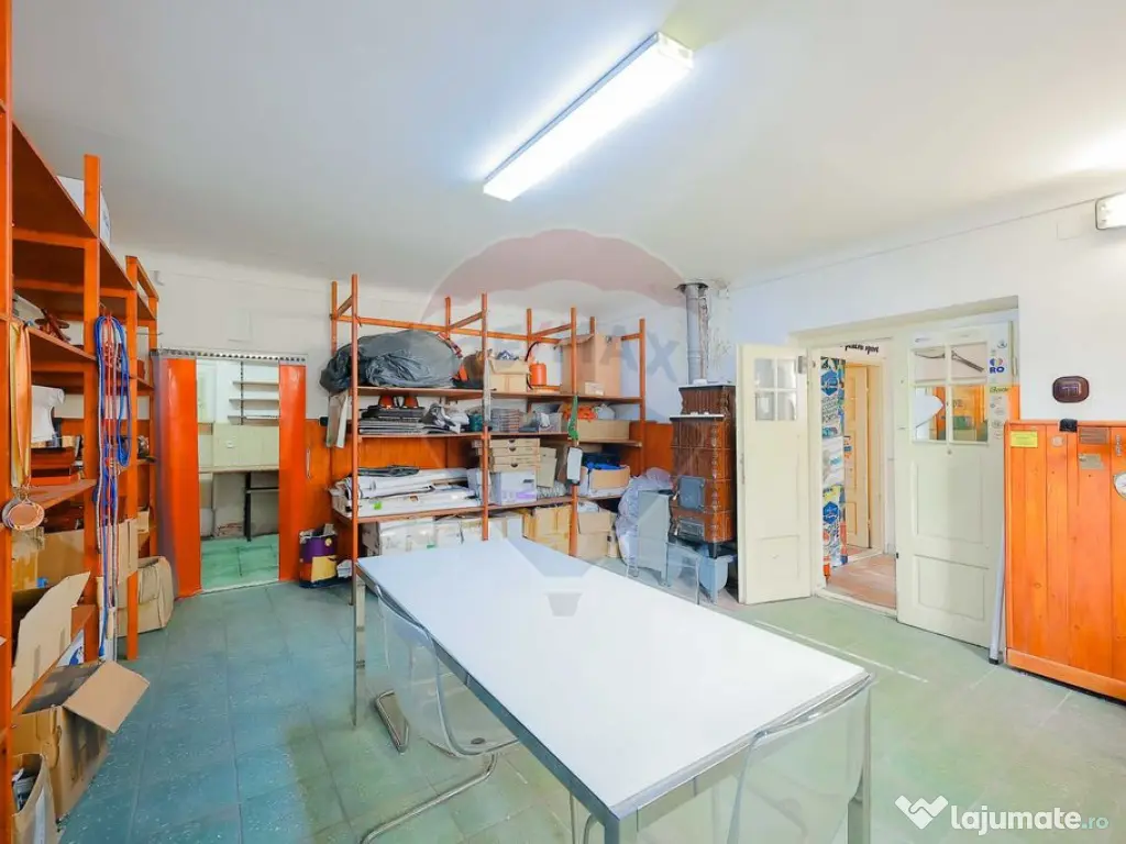 Spațiu comercial de vânzare situat ultracentral, str. G... 