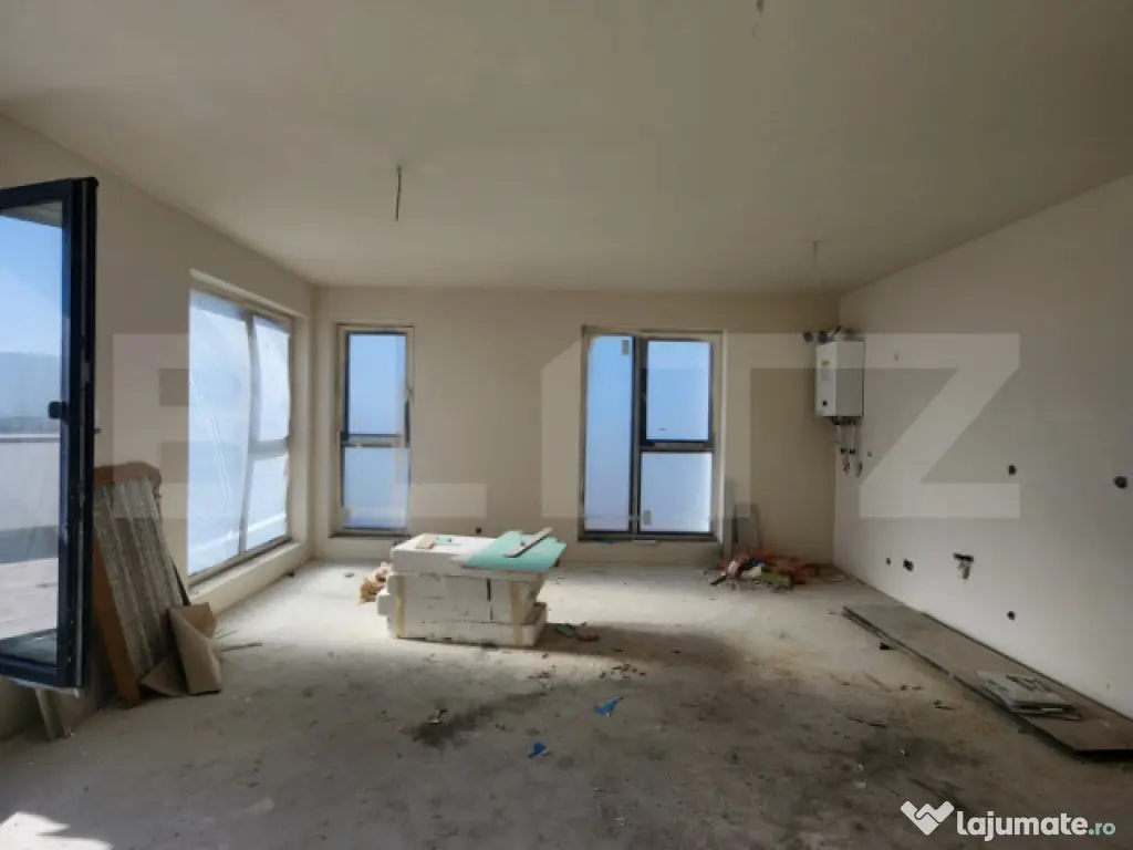 Comision 0%! Penthouse de 2 camere, finisat, terasa, garaj,