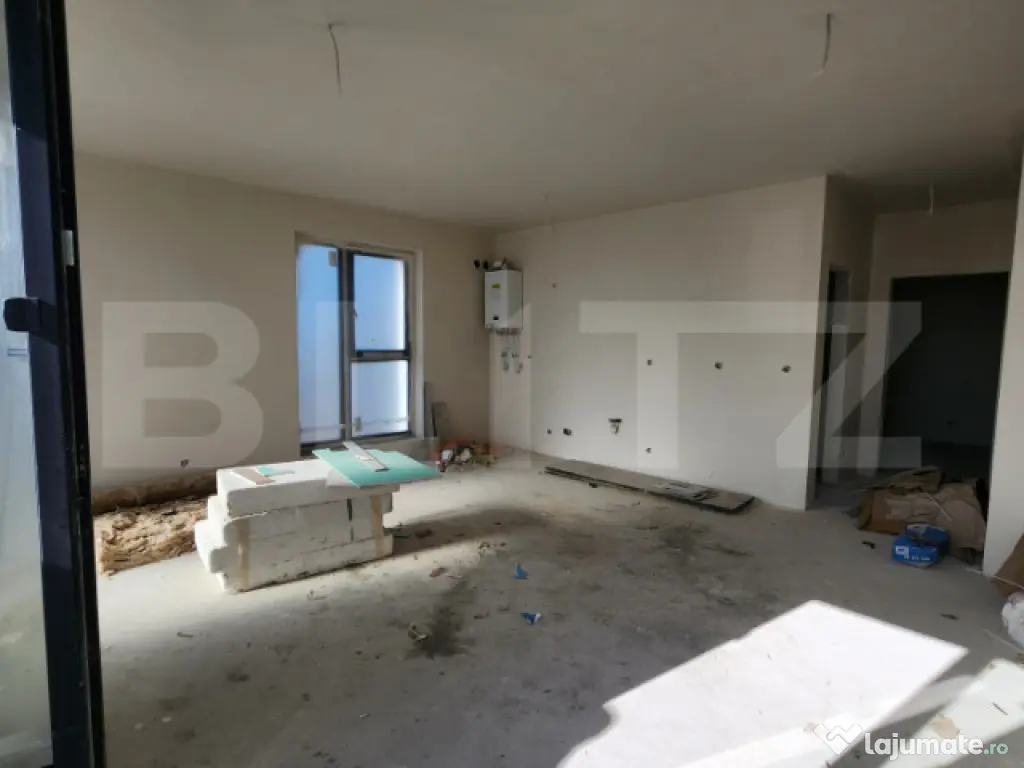 Comision 0%! Penthouse de 2 camere, finisat, terasa, garaj,