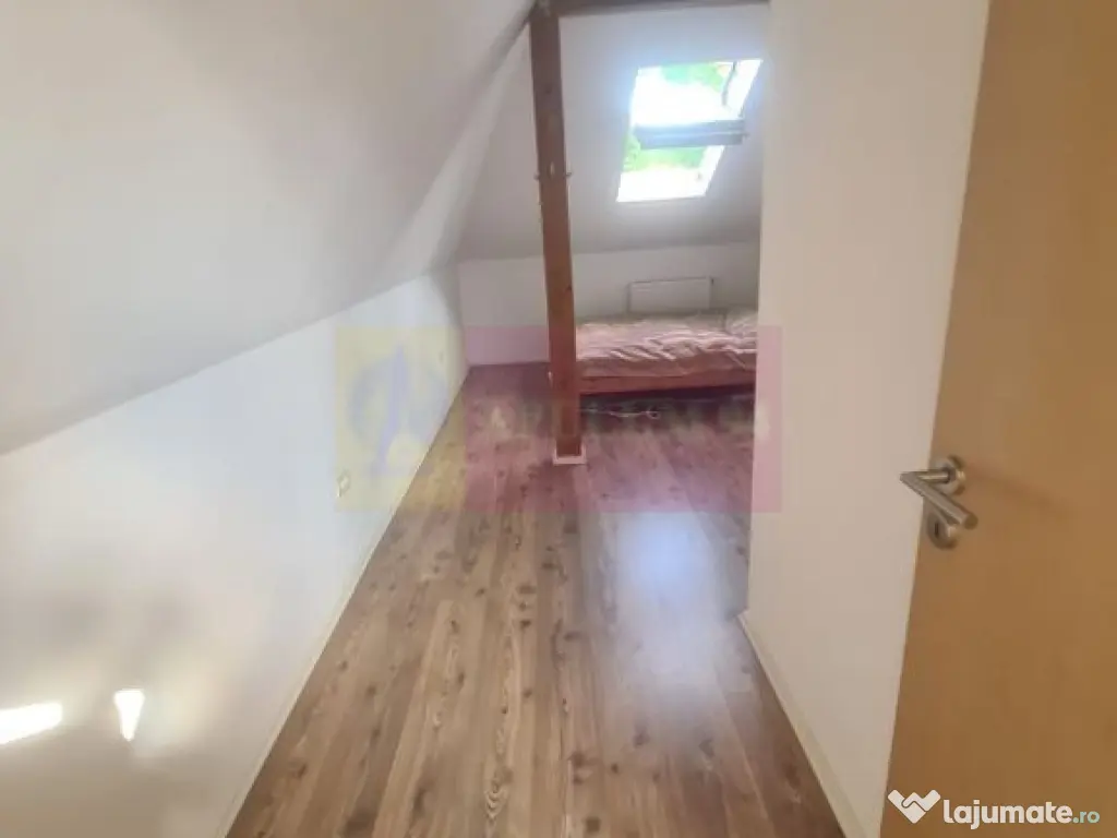 Vila de vanzare cu 6 camere in Cornu (teren 6.600 mp) 