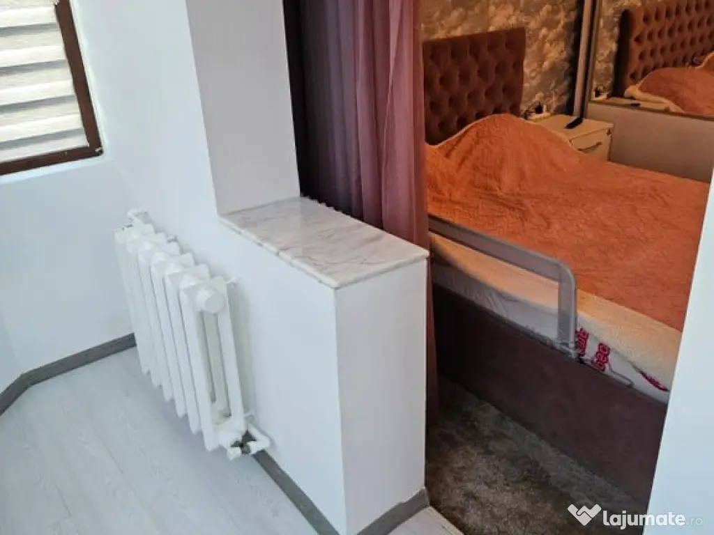 Apartament decomandat 2 camere, zona Trocadero