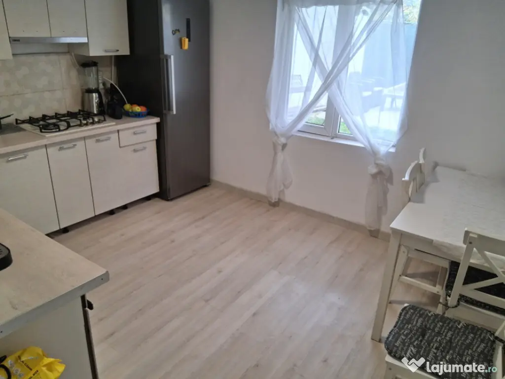 Casa 160mp, teren 863 mp, zona Brestei