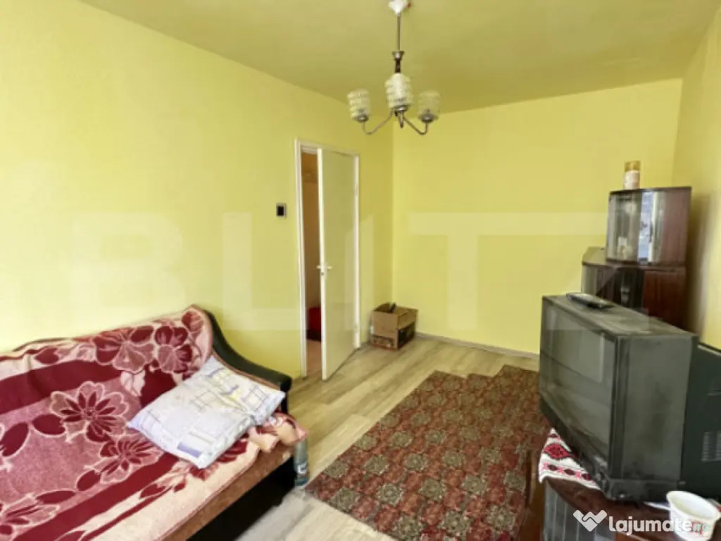 Apartament cu 2 camere semidecomandat, Deva, zona centrala l