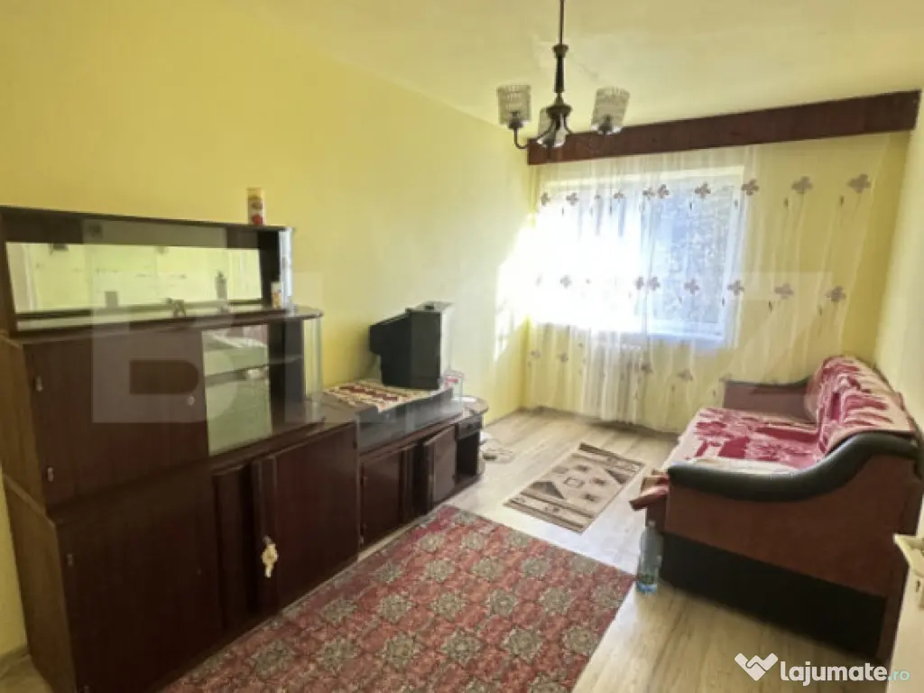 Apartament cu 2 camere semidecomandat, Deva, zona centrala l