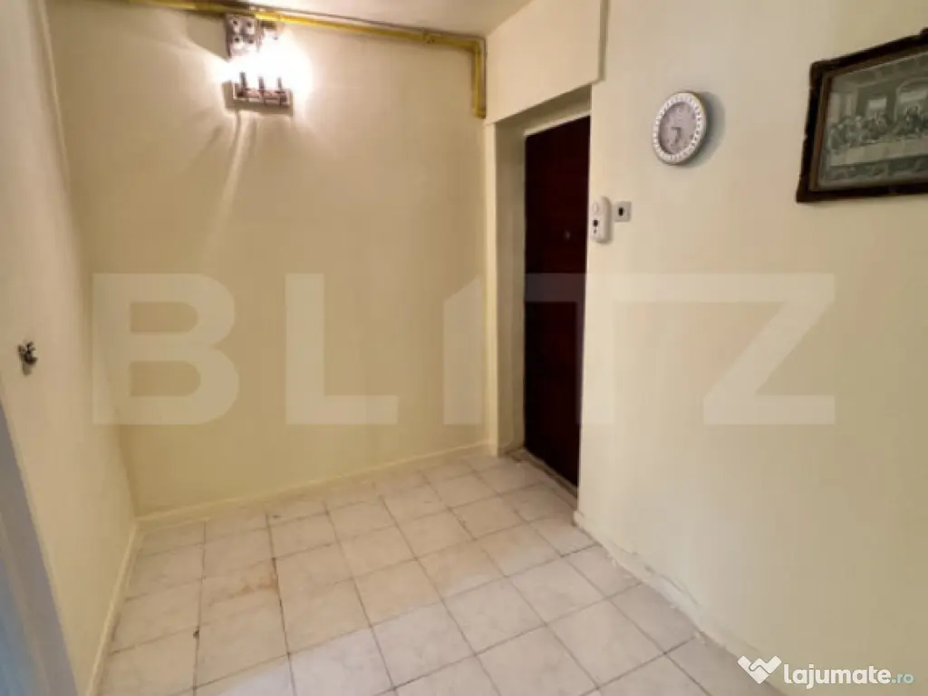 Apartament cu 2 camere semidecomandat, Deva, zona centrala l