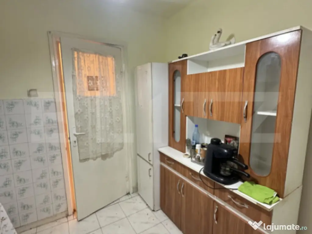 Apartament cu 2 camere semidecomandat, Deva, zona centrala l
