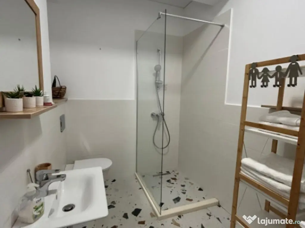 Garsoniera cu parcare individuala Almar Luxury - LIDL 