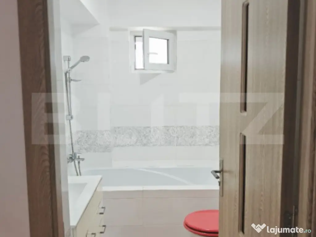 Apartament cu 2 camere, 70 mp, decomandat, Burdujeni