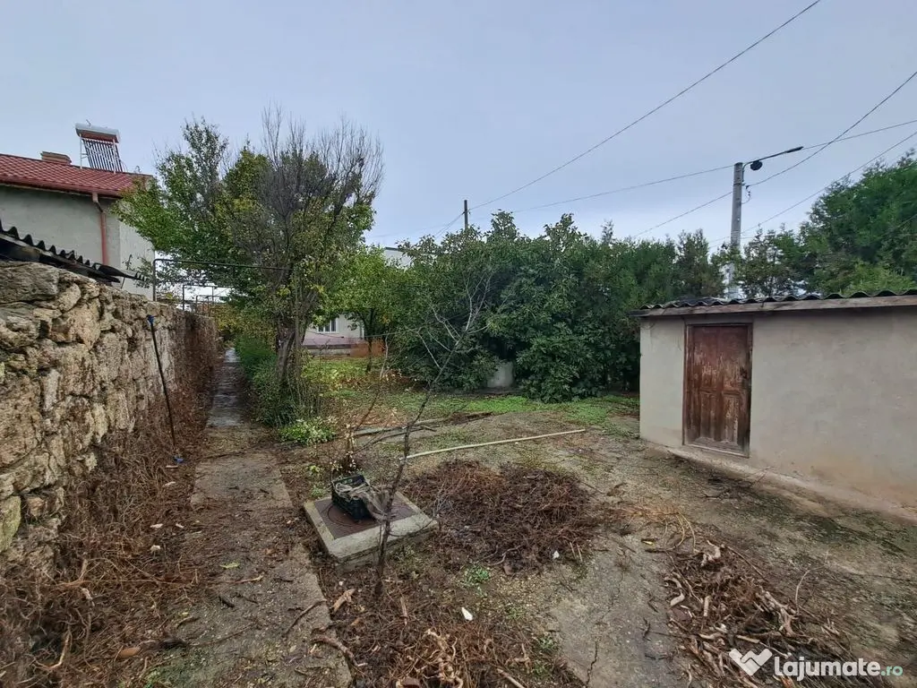 Casa renovabila cu teren mare central Techirghiol