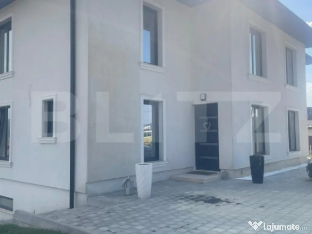 Duplex ultrafinisat cu 3 dormitoare, 230 mp, zona superba