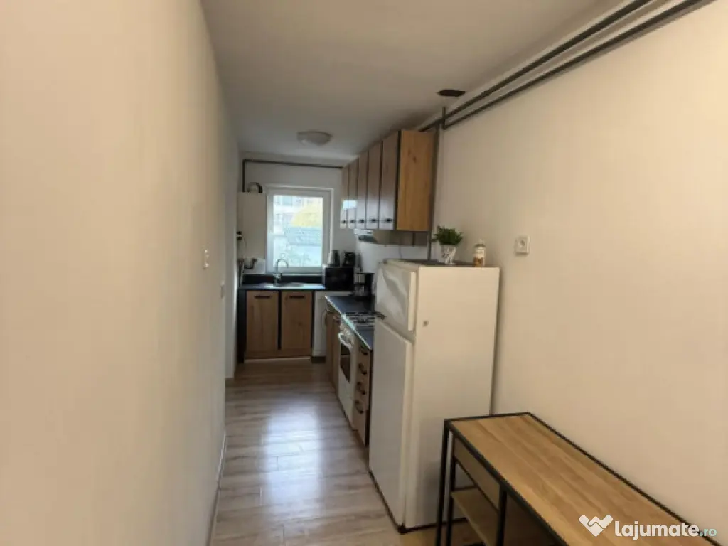 Apartament modern 2 camere 39mp zona Plopilor 