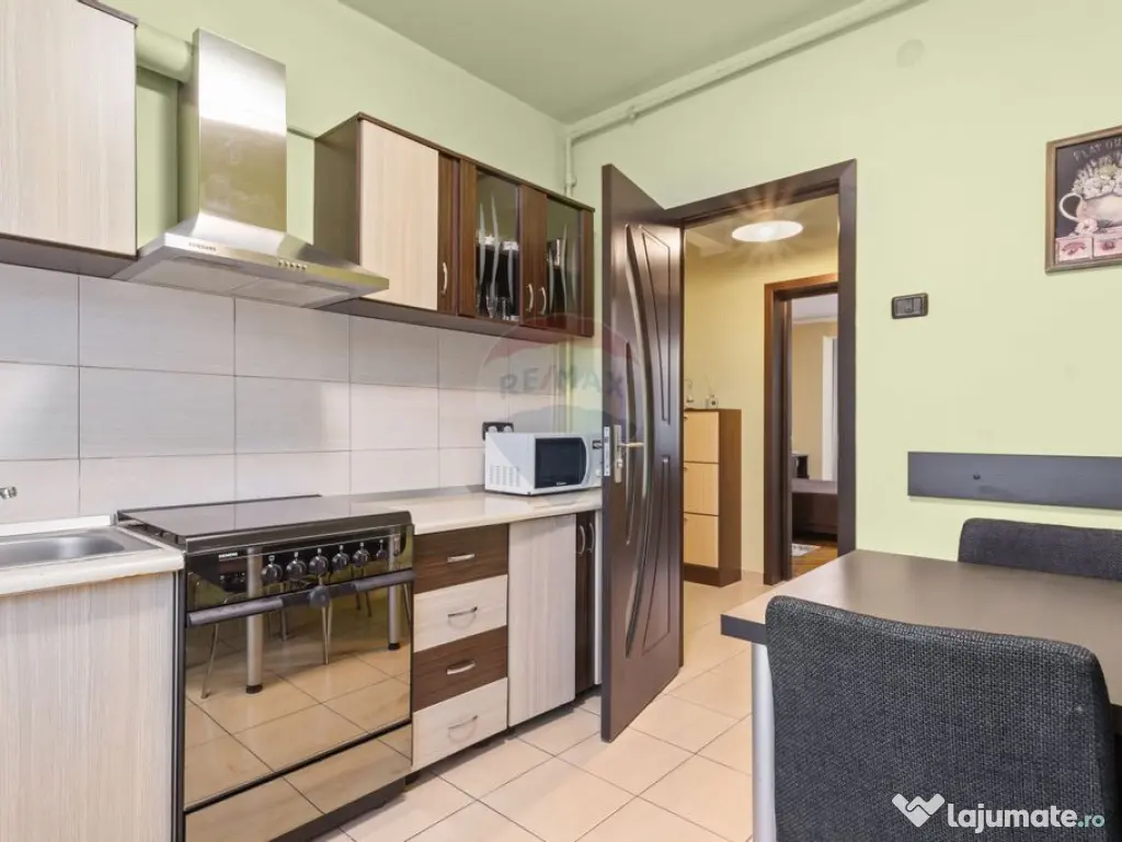 Apartament spațios cu 2 camere de închiriat în zona Po... 