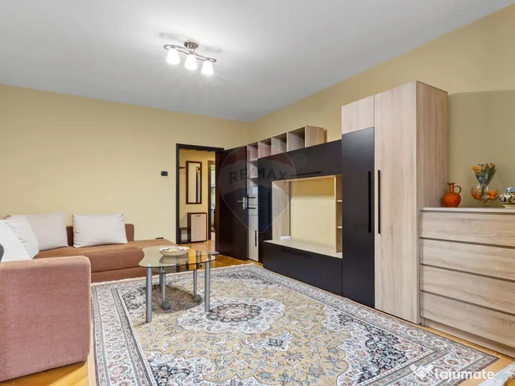 Apartament spațios cu 2 camere de închiriat în zona Po... 