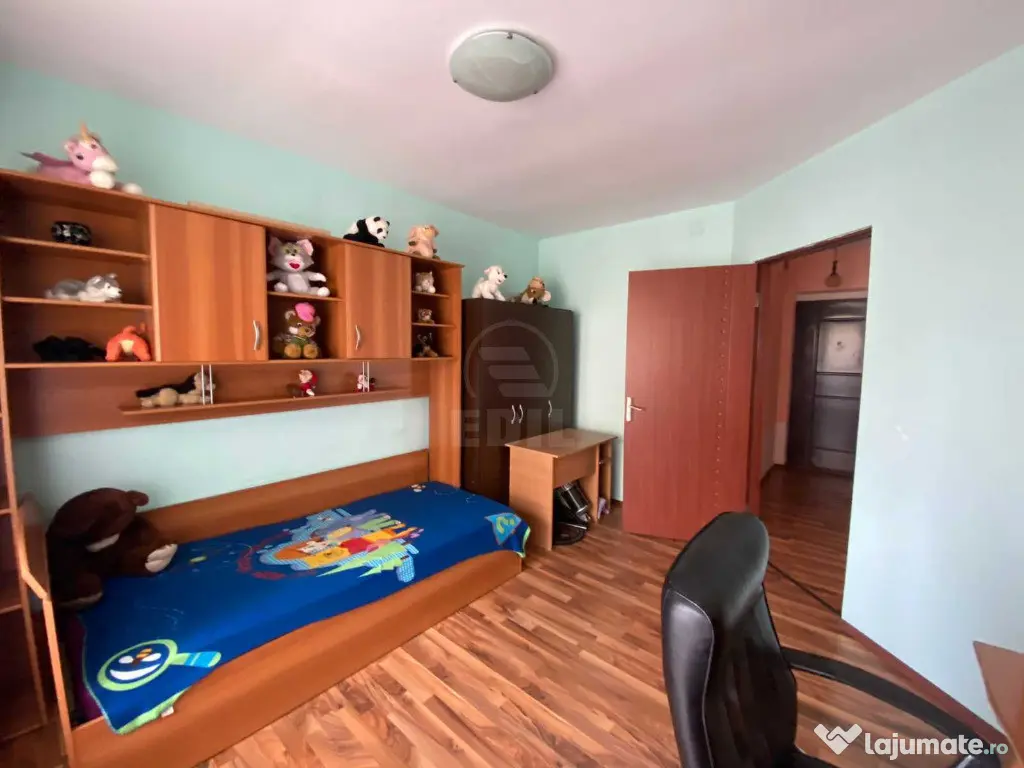 Apartament 2 camere decomandat,zona Florilor