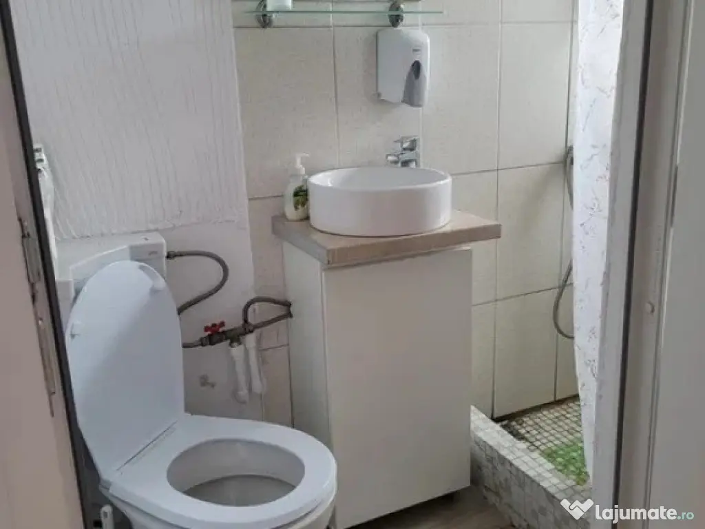 Garsoniera de vanzare zona POARTA 6, MOBILATA/UTILATA 