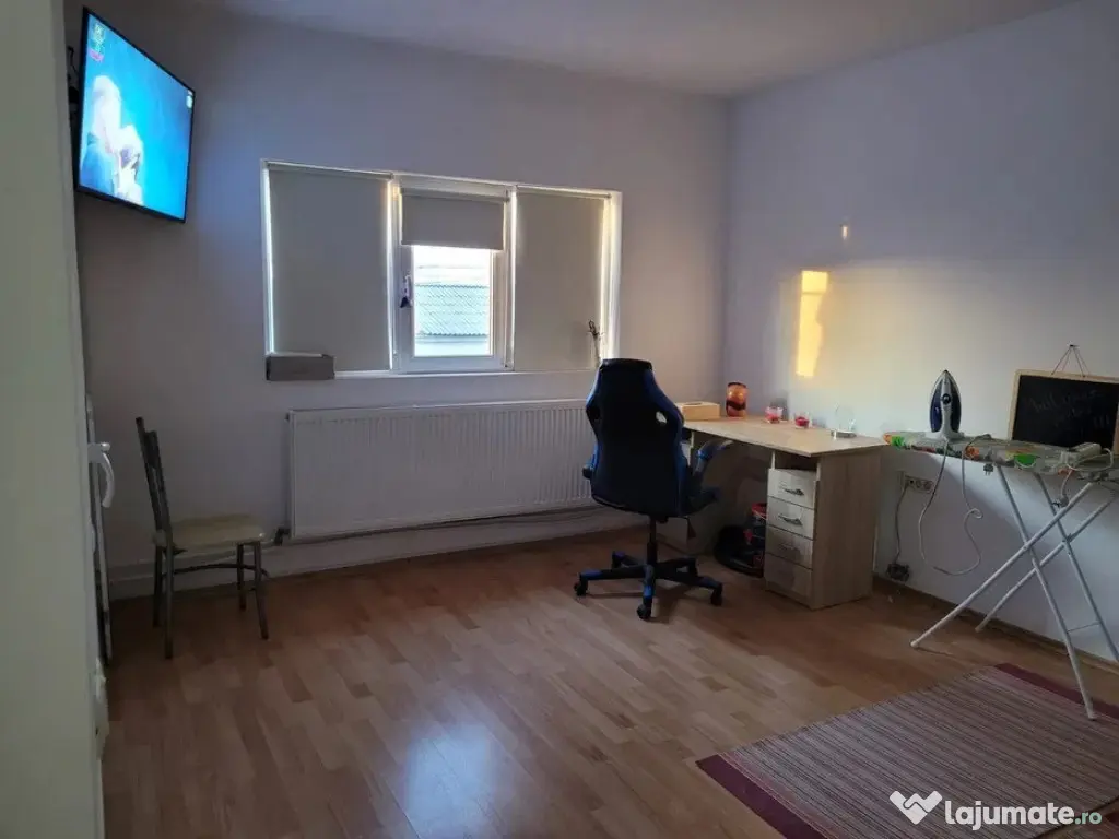 Garsoniera de vanzare zona POARTA 6, MOBILATA/UTILATA 