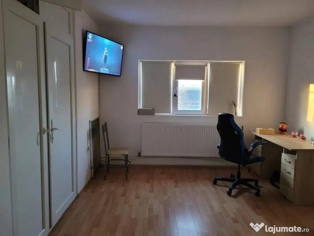 Garsoniera de vanzare zona POARTA 6, MOBILATA/UTILATA 