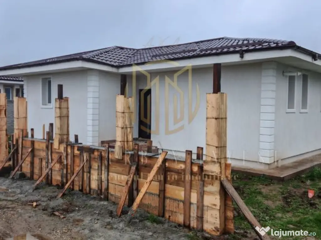 Comuna Vidra Casa 103 mp utili 470 mp teren 110 000eur 