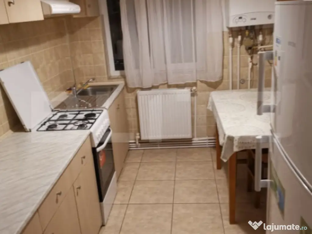 Apartament 3 camere, 62 mp, zona Podu Ros