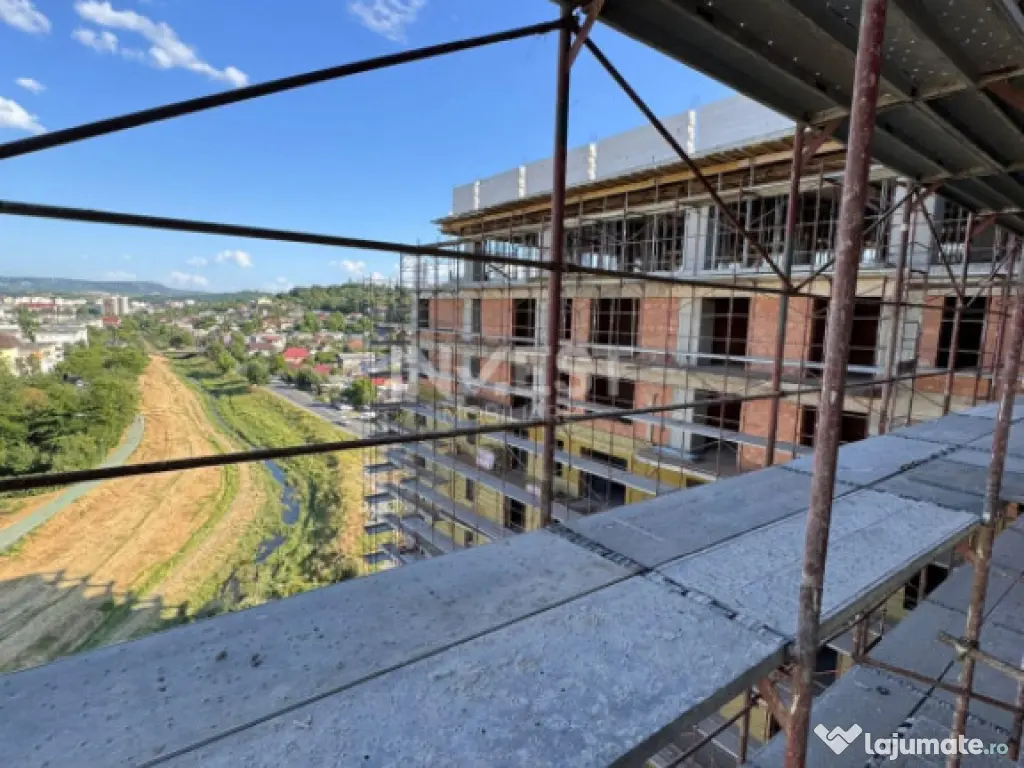 APARTAMENT CU 3 CAMERE DECOMANDAT, 2 BAI , COMPLEX PREMIUM + 