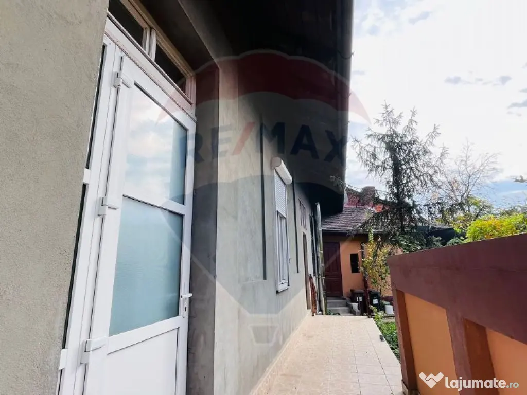 Casă / Vilă cu 3 camere de vânzare în zona Eminescu 