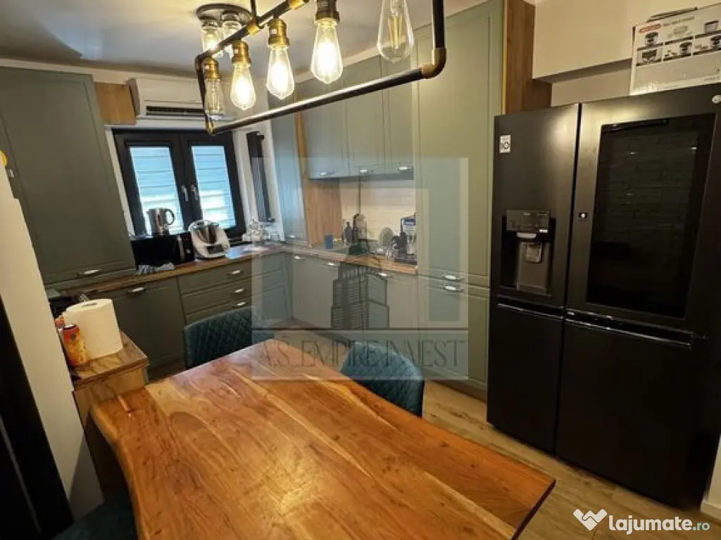 Apartament 4 camere mobilat/utilat lux - zona Centrul Civic