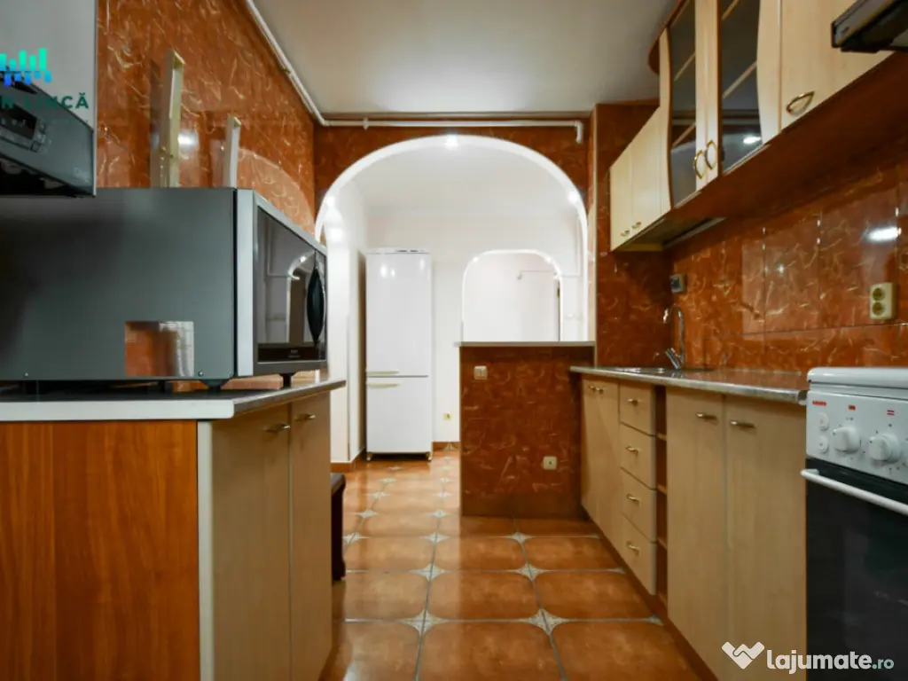 Casa de Cultura-3 camere transformat in 2 camere+zona dinnin