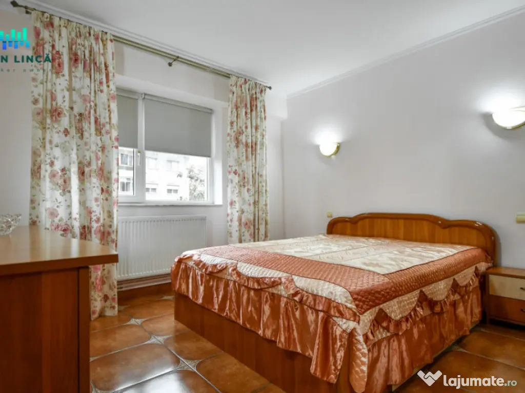 Casa de Cultura-3 camere transformat in 2 camere+zona dinnin