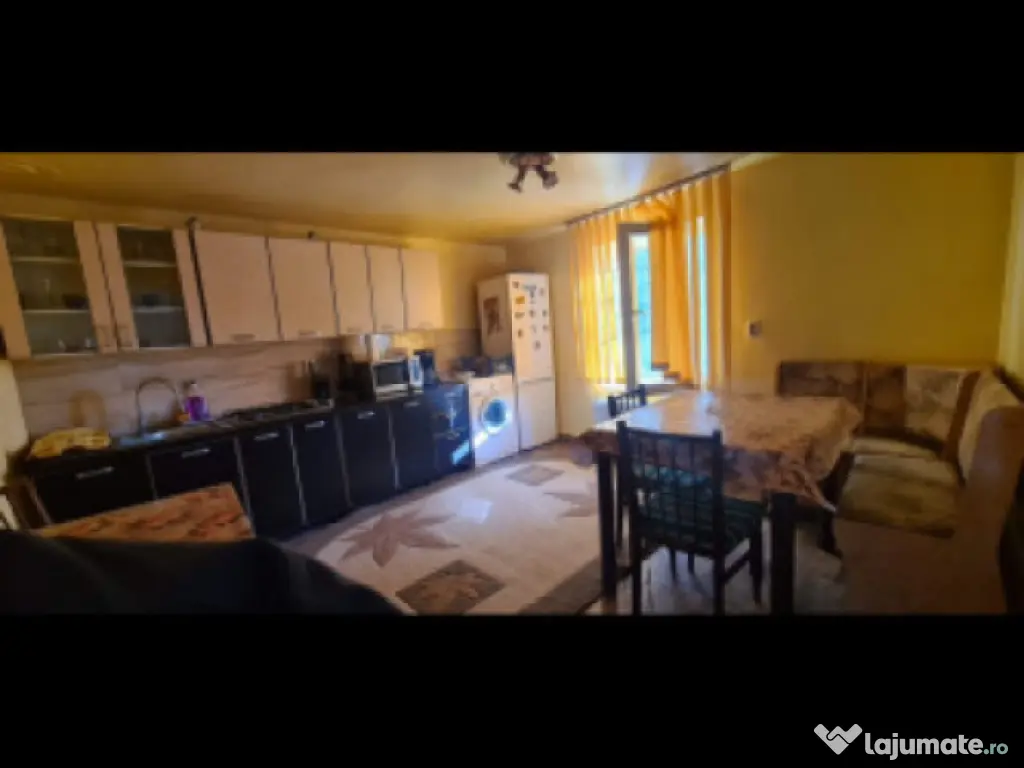 Casa cărămidă în UROI schimb cu apartament 3-4 camere î