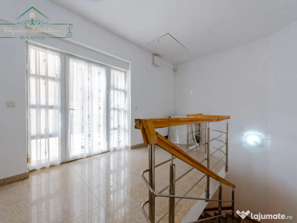 Vila de Lux 7 camere, Ideala rezidențial + afacere, zona Ul 