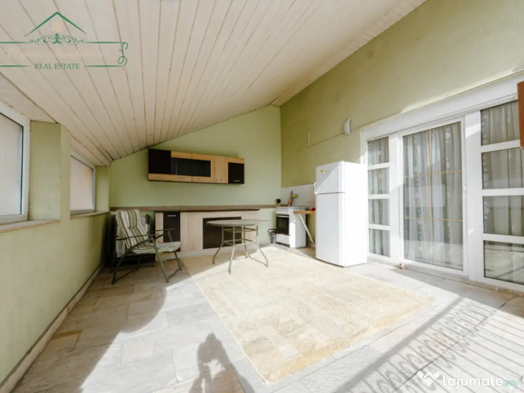 Vila de Lux 7 camere, Ideala rezidențial + afacere, zona Ul 