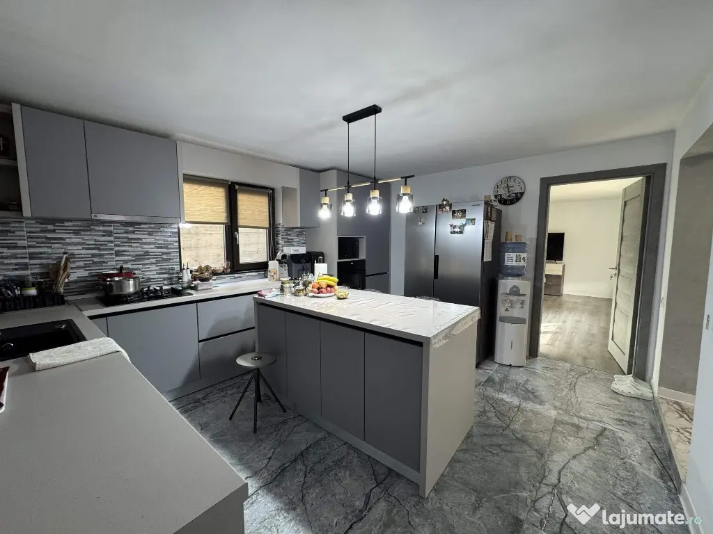 Vila P+M,GARAJ, T=741 mp,D=28m,an 2019,zona centrala-Palat de Justitie 