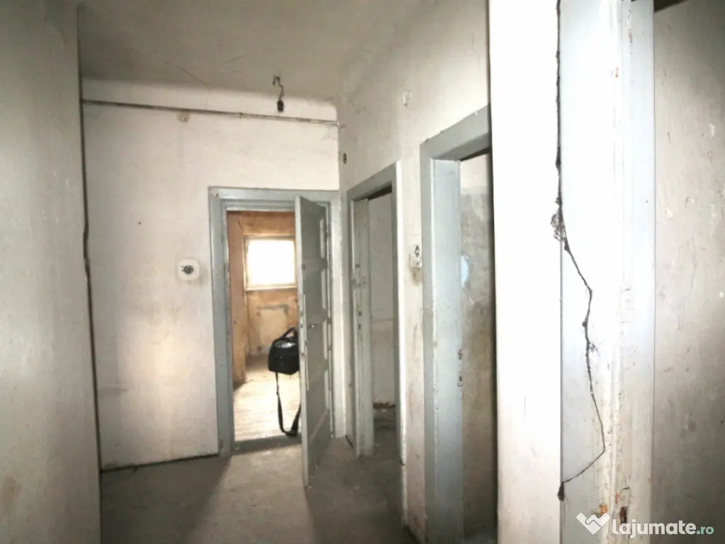 CISMIGIU -BERZEI, MANSARDA NEAMENAJATA, 125 MP! 