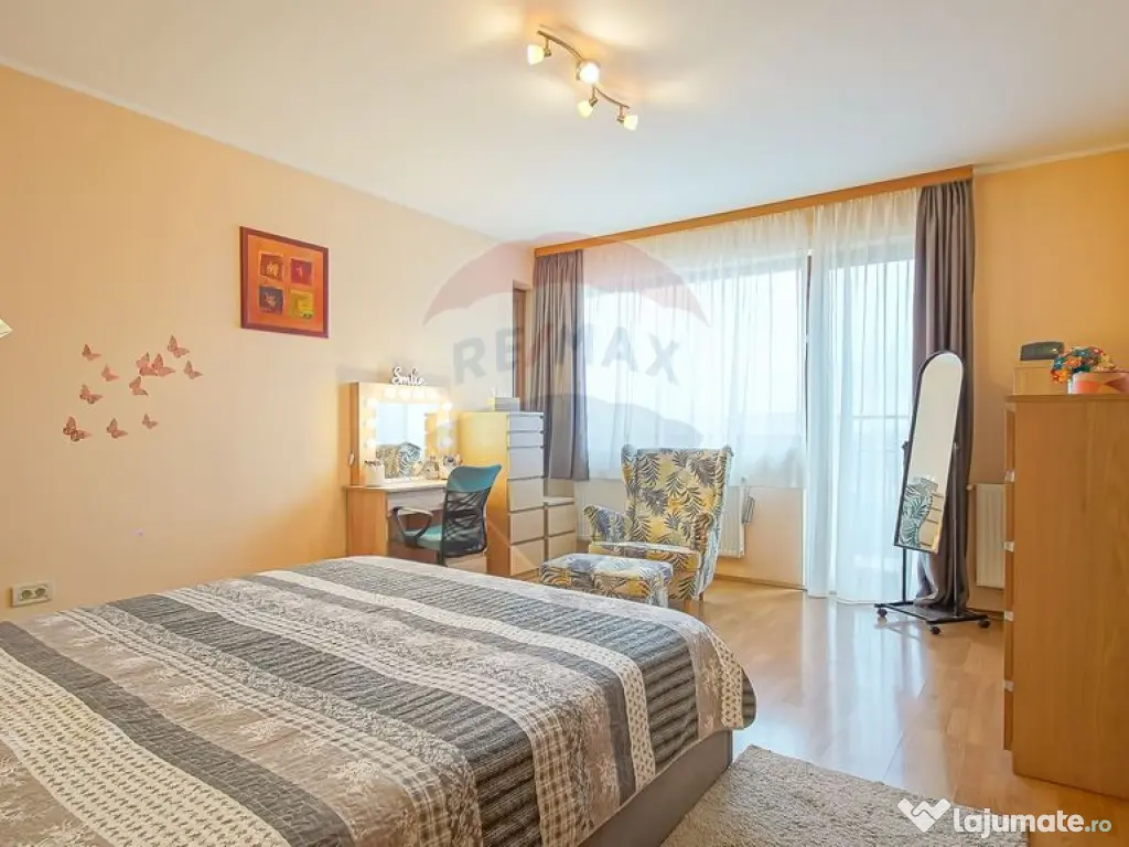 Casă spațioasă și elegantă, teren 1547 mp în Stupin...