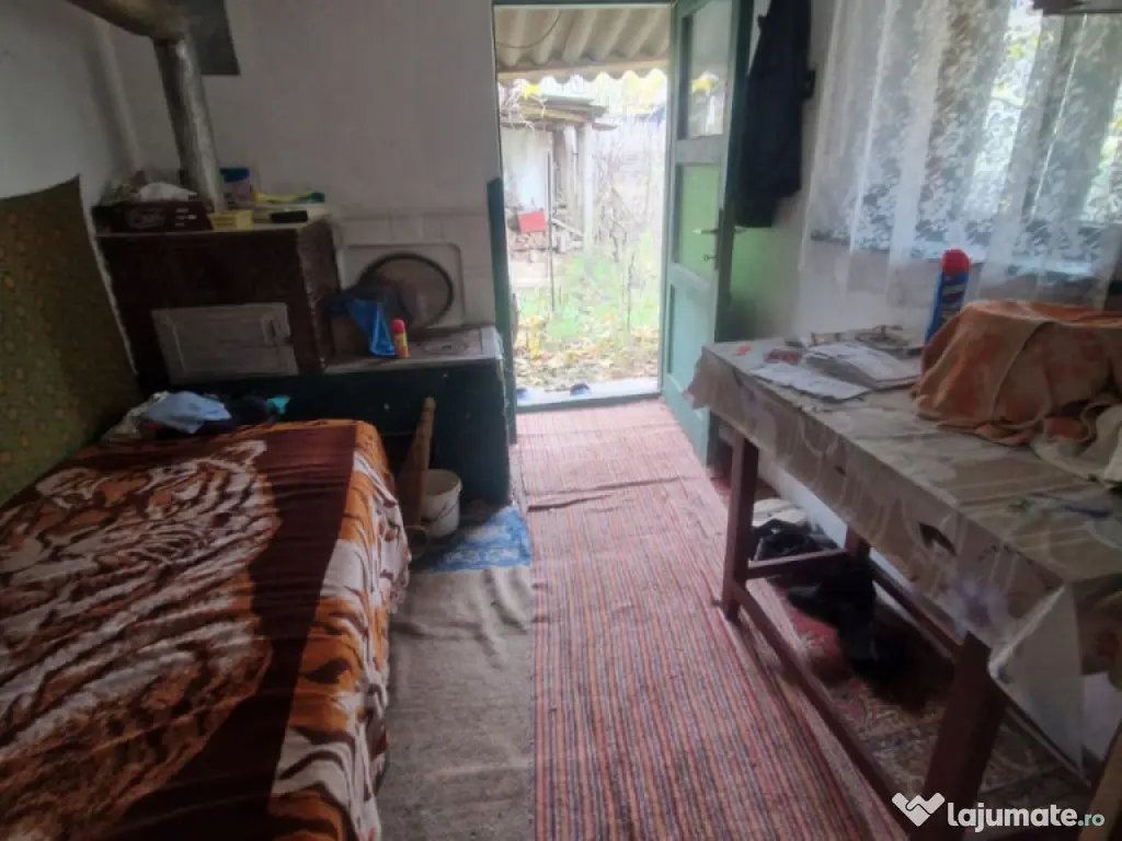 MINERI - CASA 4 CAMERE SUPRAFATA 97 MP, TEREN 3300 MP